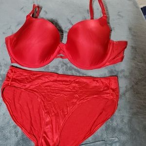 Victoria's Secret red demi 36C with matching panty